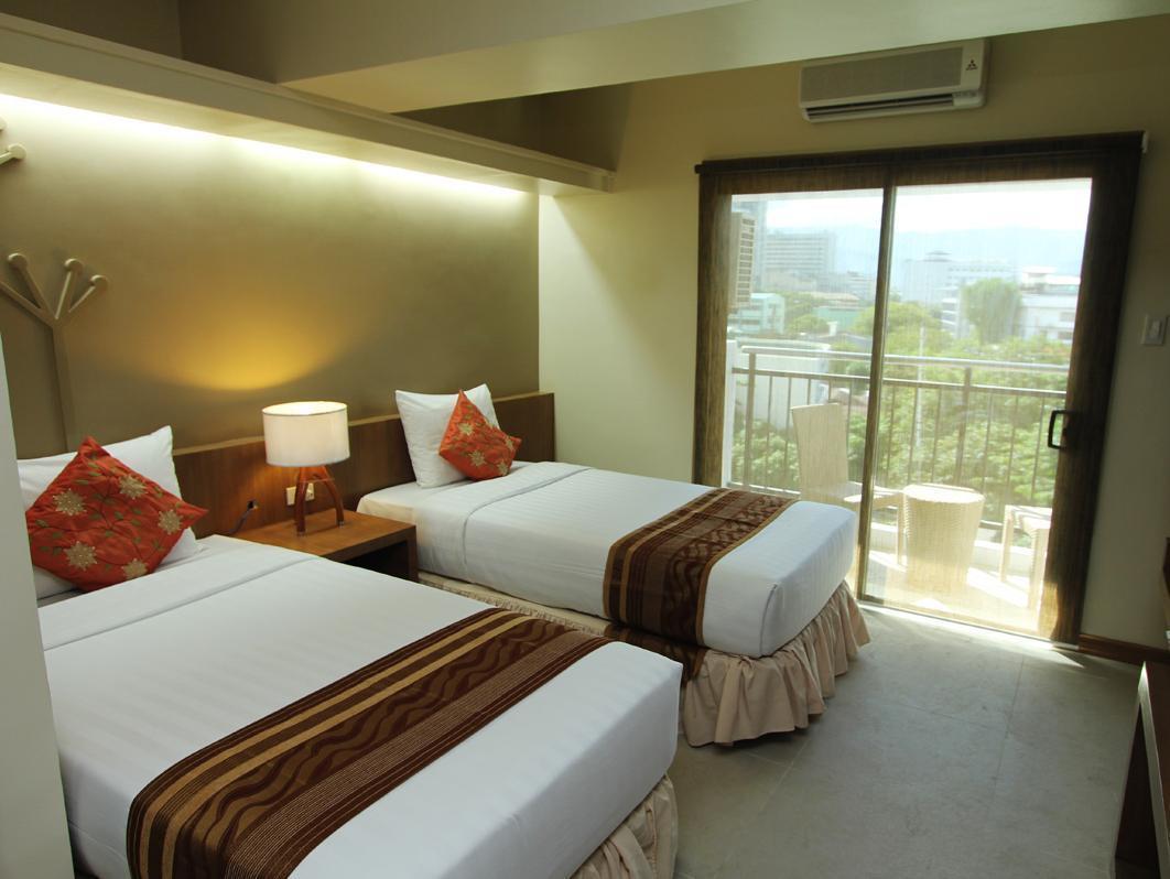 City Suites Ramos Tower Cebu Exterior photo
