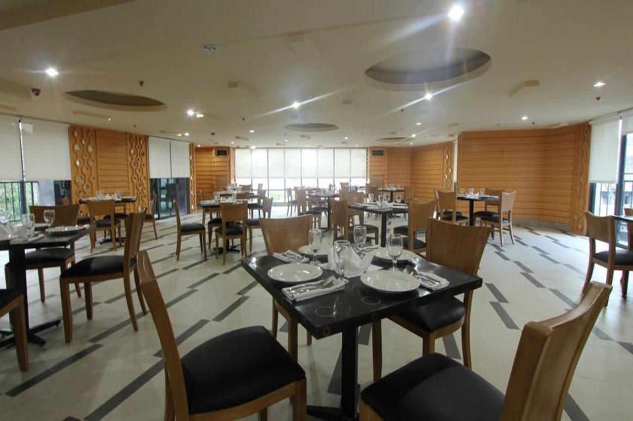 City Suites Ramos Tower Cebu Exterior photo