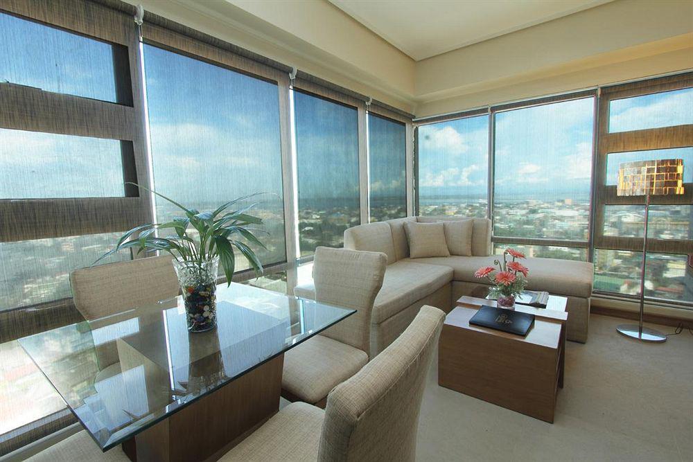 City Suites Ramos Tower Cebu Exterior photo